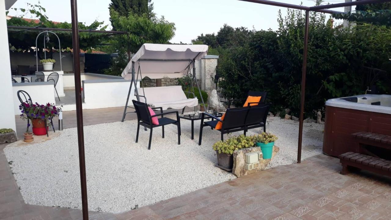 Holiday Home Dioniza Vodnjan Exteriör bild